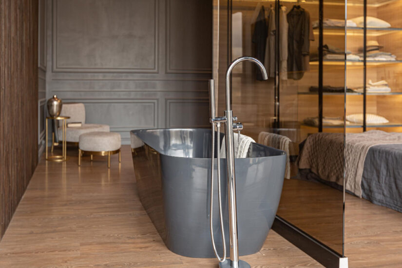 Why Walk-In Tubs Improve Bathroom Safety